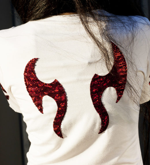 White-Shirt-Red-Shiny-Wings3